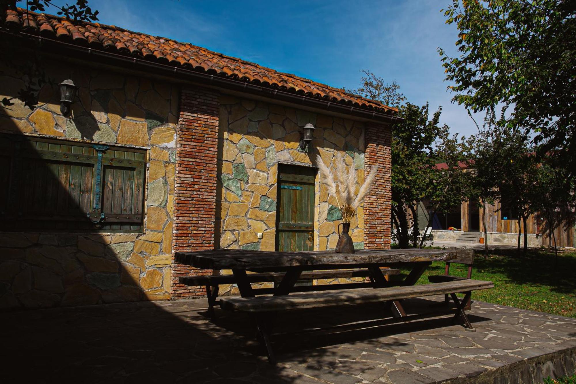 Ethno Sazano Hotel Buitenkant foto